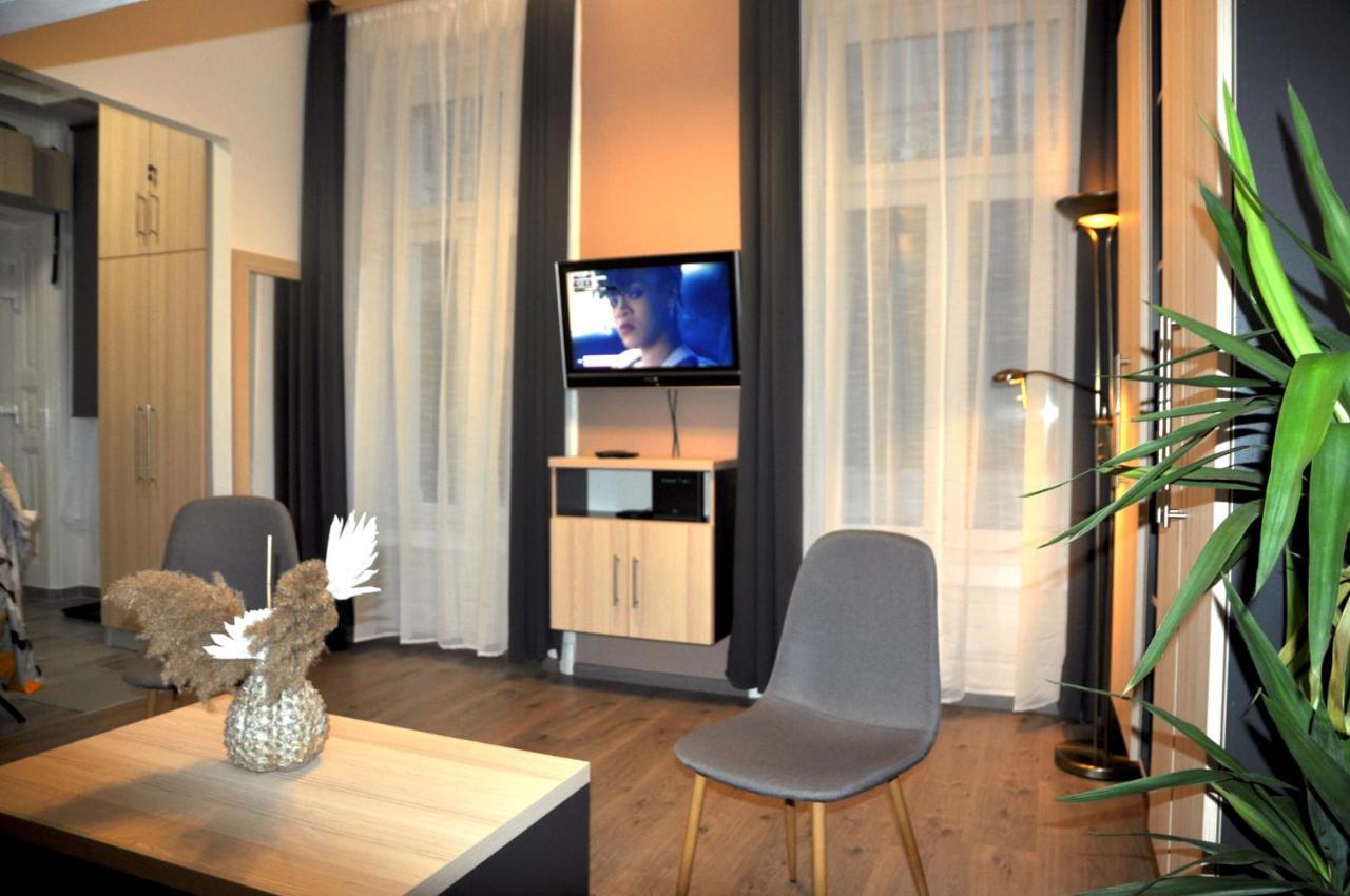 Angel'S Apartman Будапеща Екстериор снимка